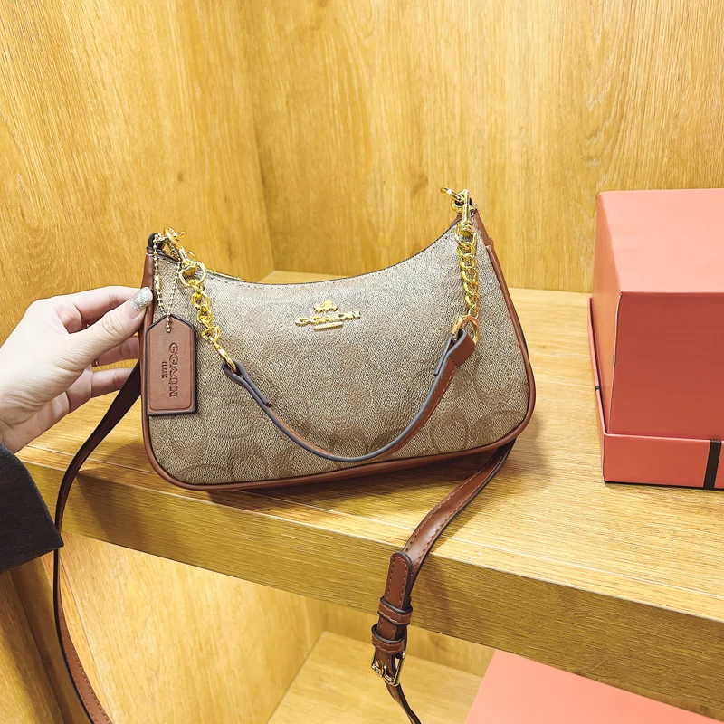 Luxury Bags Best - Minimalist Luxury Leather Clutch Bag For