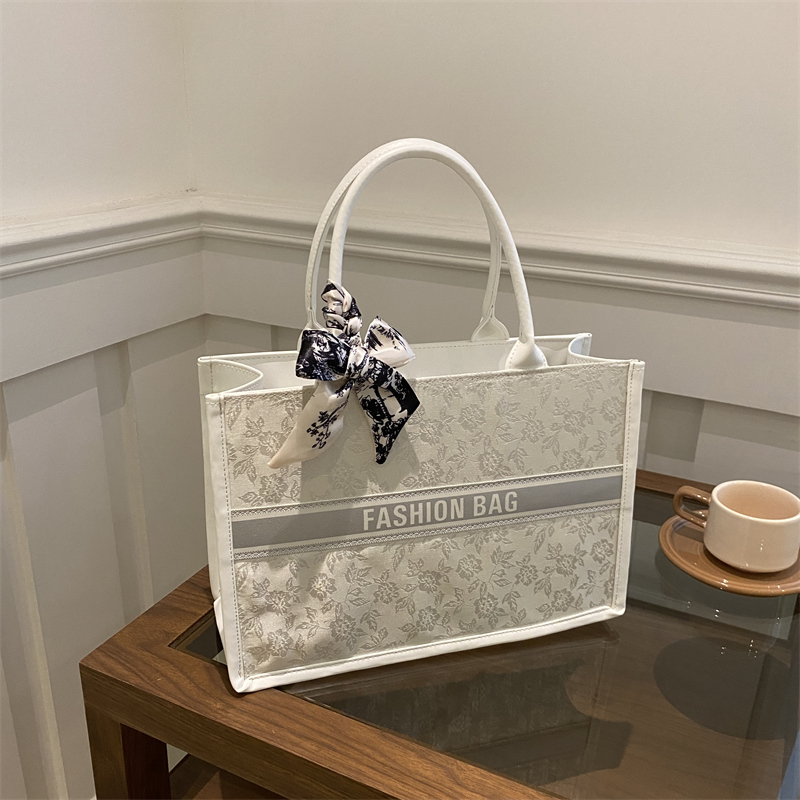 Luxury Elegant Women Tote Bag  - مراجعة Luxury Bags Shopping وسعره