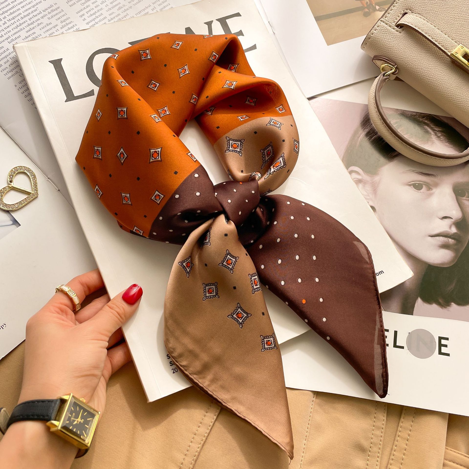 2025 Luxury Fashion Print 70*7 - مراجعة Luxury Bags Trend 2025 وسعره