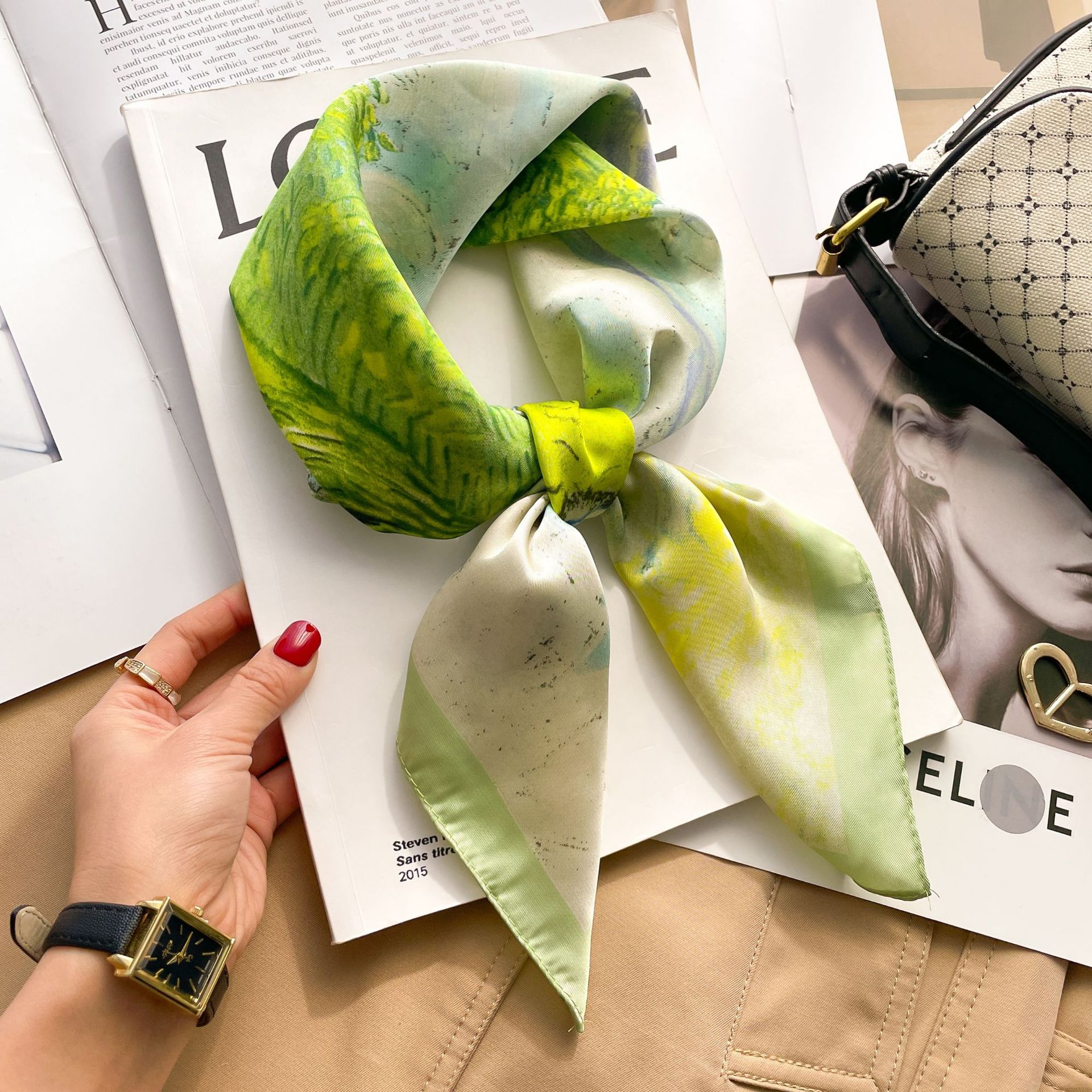 2025 Luxury Fashion Print 70*7 - مراجعة Luxury Bags Trend 2025 وسعره