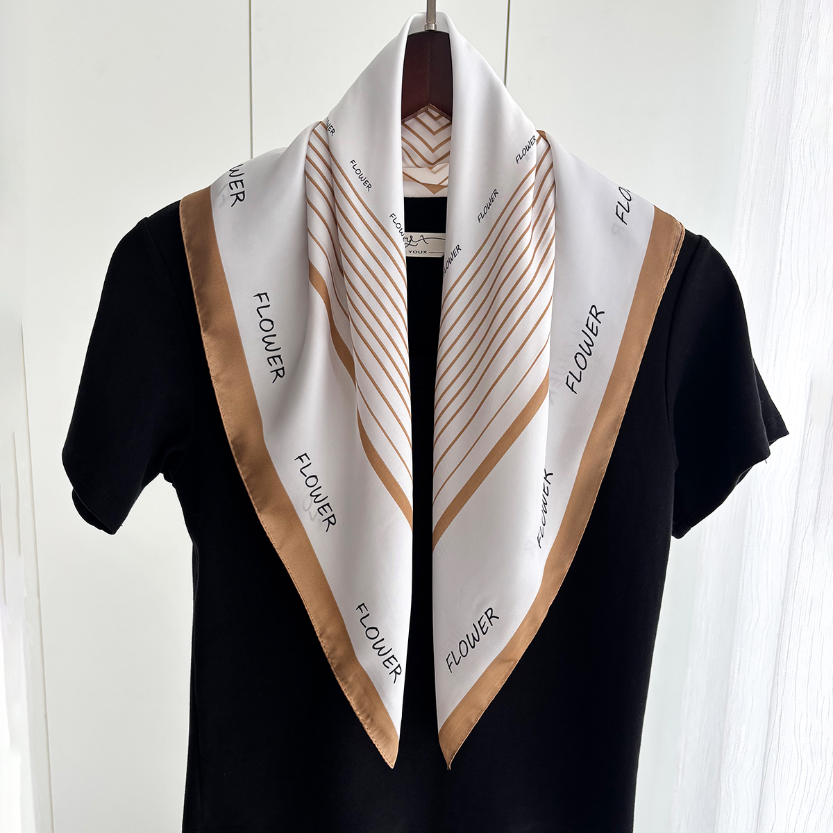 Luxury Print Scarf For Women E - مراجعة Luxury Bags Online وسعره