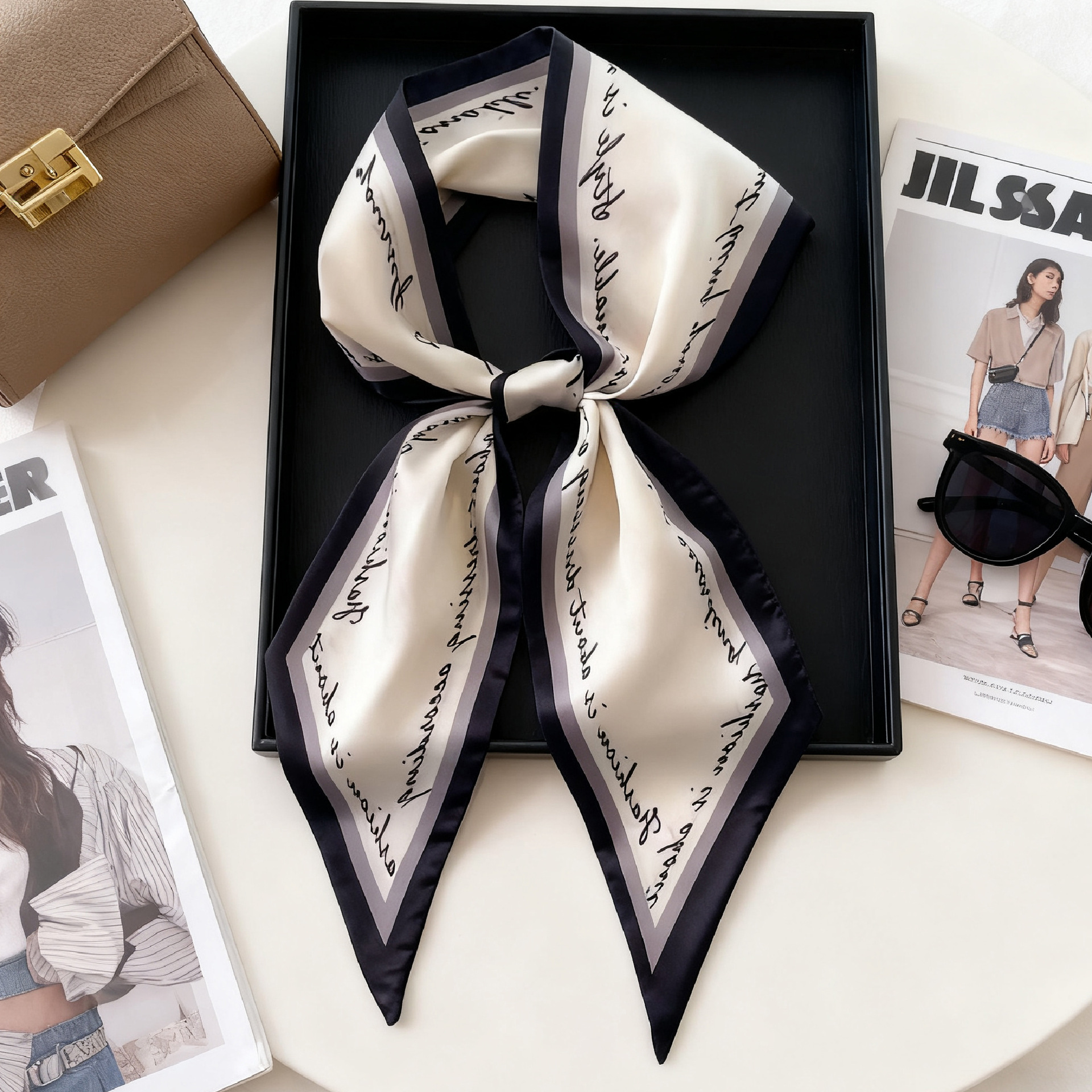 Luxury Long Neckerchief Skinny - مراجعة Luxury Bags Online وسعره