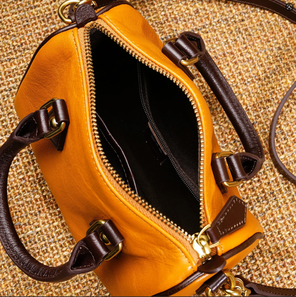 Classic Boston Shoulder Bags F - مراجعة Luxury Bags That Are Affordable وسعره
