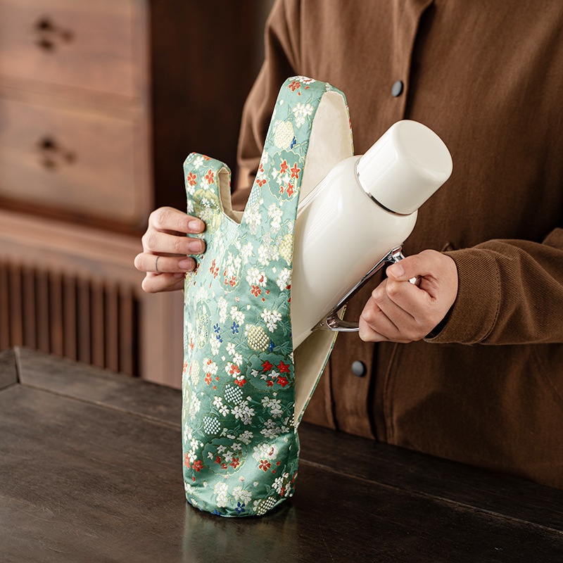Travel thermos cup bag large l - مراجعة Luxury Bags Levels وسعره