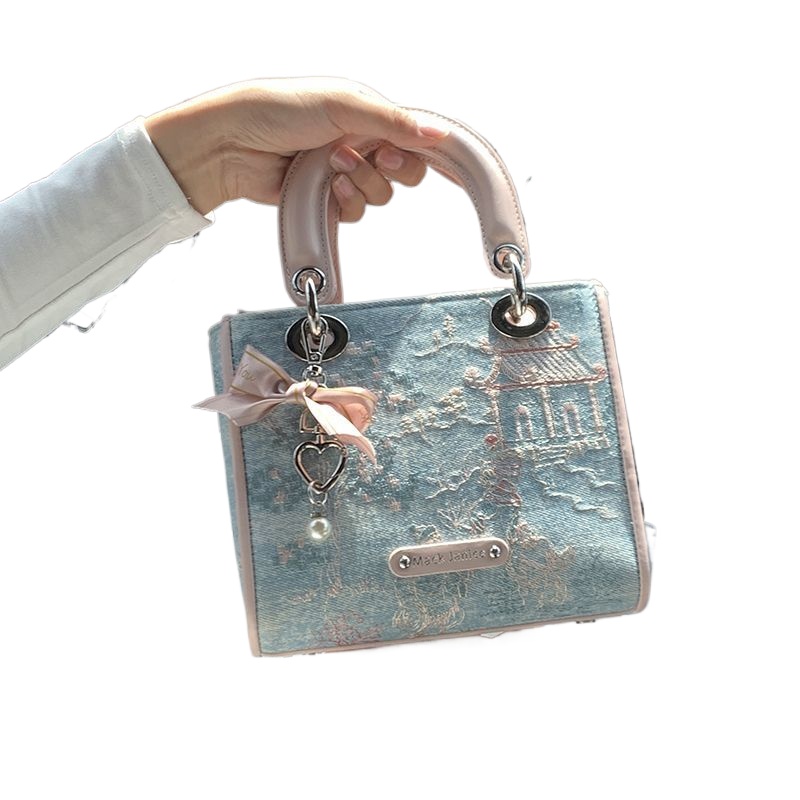 High Value Light Luxury Contra - مراجعة Luxury Bags Levels وسعره