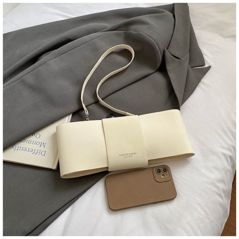 French Premium Underarm Bag Tr - مراجعة Luxury Bags Levels وسعره