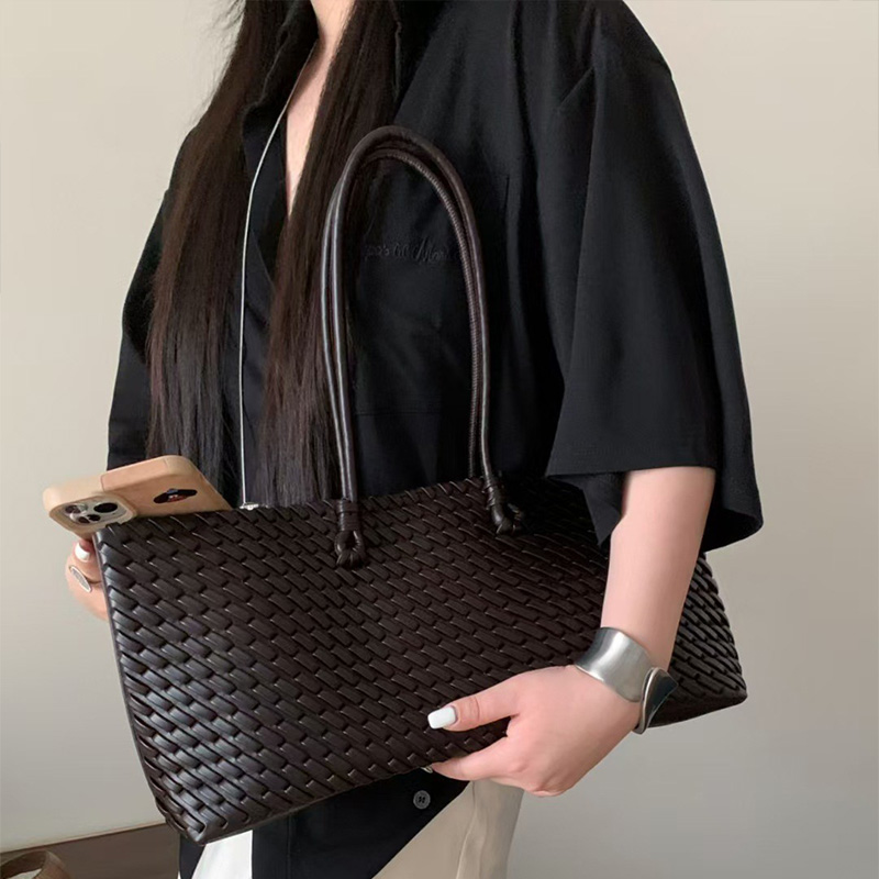 Luxury High-end Woven Tote Bag - مراجعة Luxury Bags Shopping وسعره
