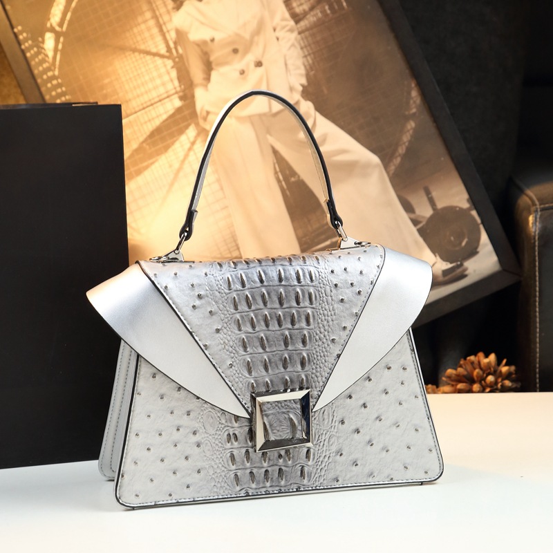 Diaper Bag Leather Crossbody H - مراجعة Luxury Bags Best وسعره
