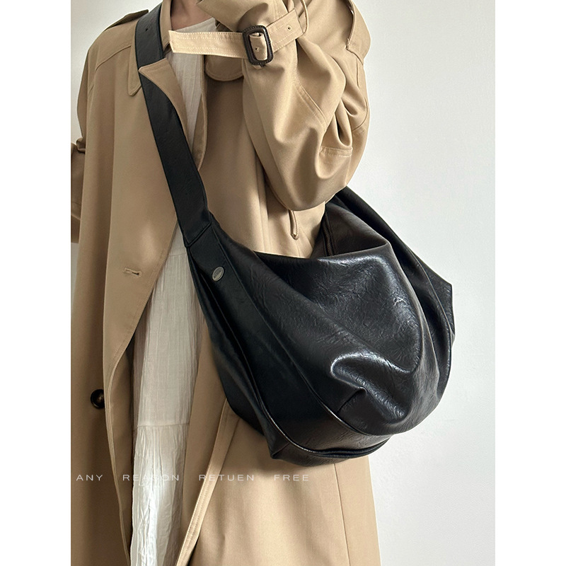 CGCBAG 2025 New Fashion Luxury - مراجعة Luxury Bags Trend 2025 وسعره