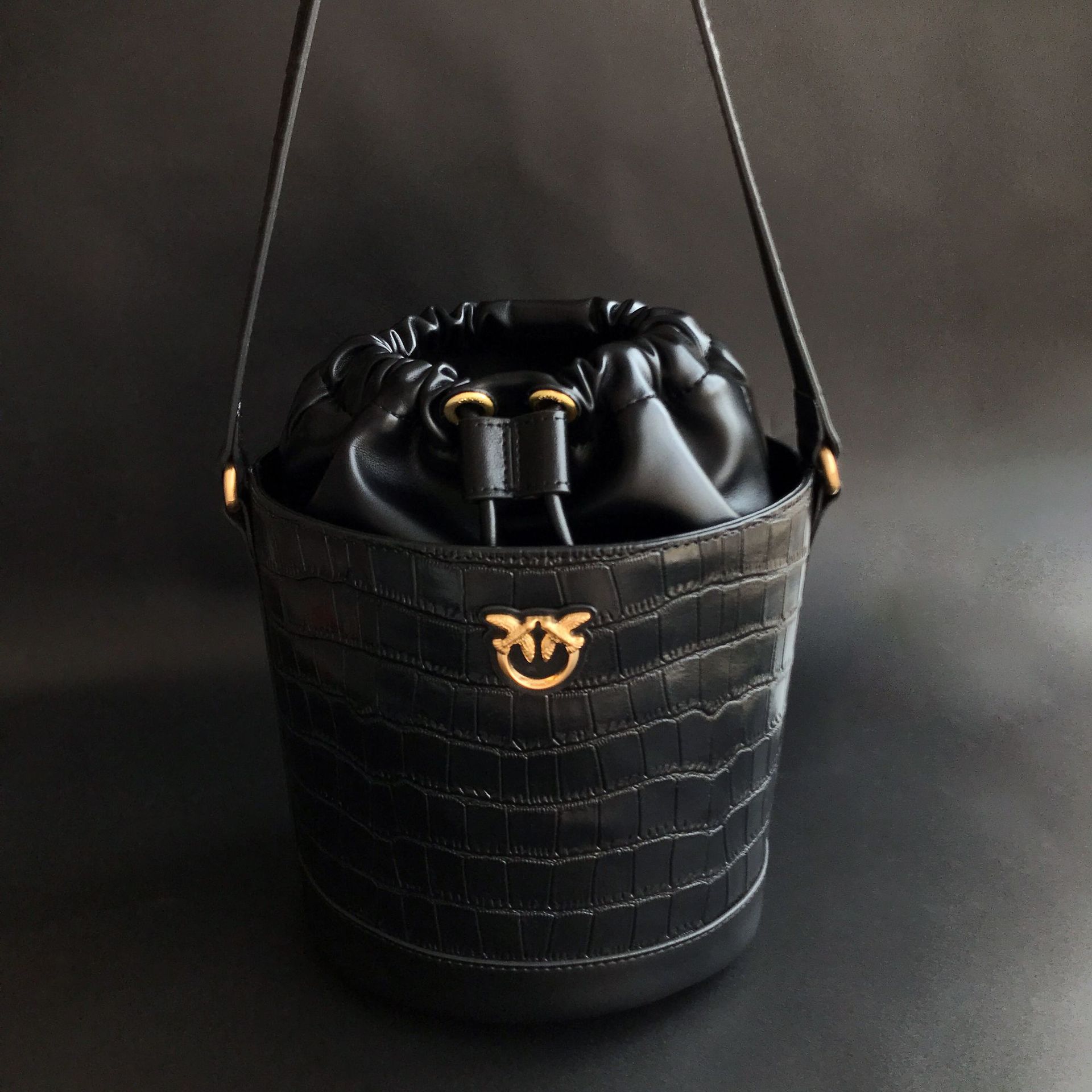 New Bucket Bag, Versatile Shou - مراجعة Luxury Bags That Are Affordable وسعره