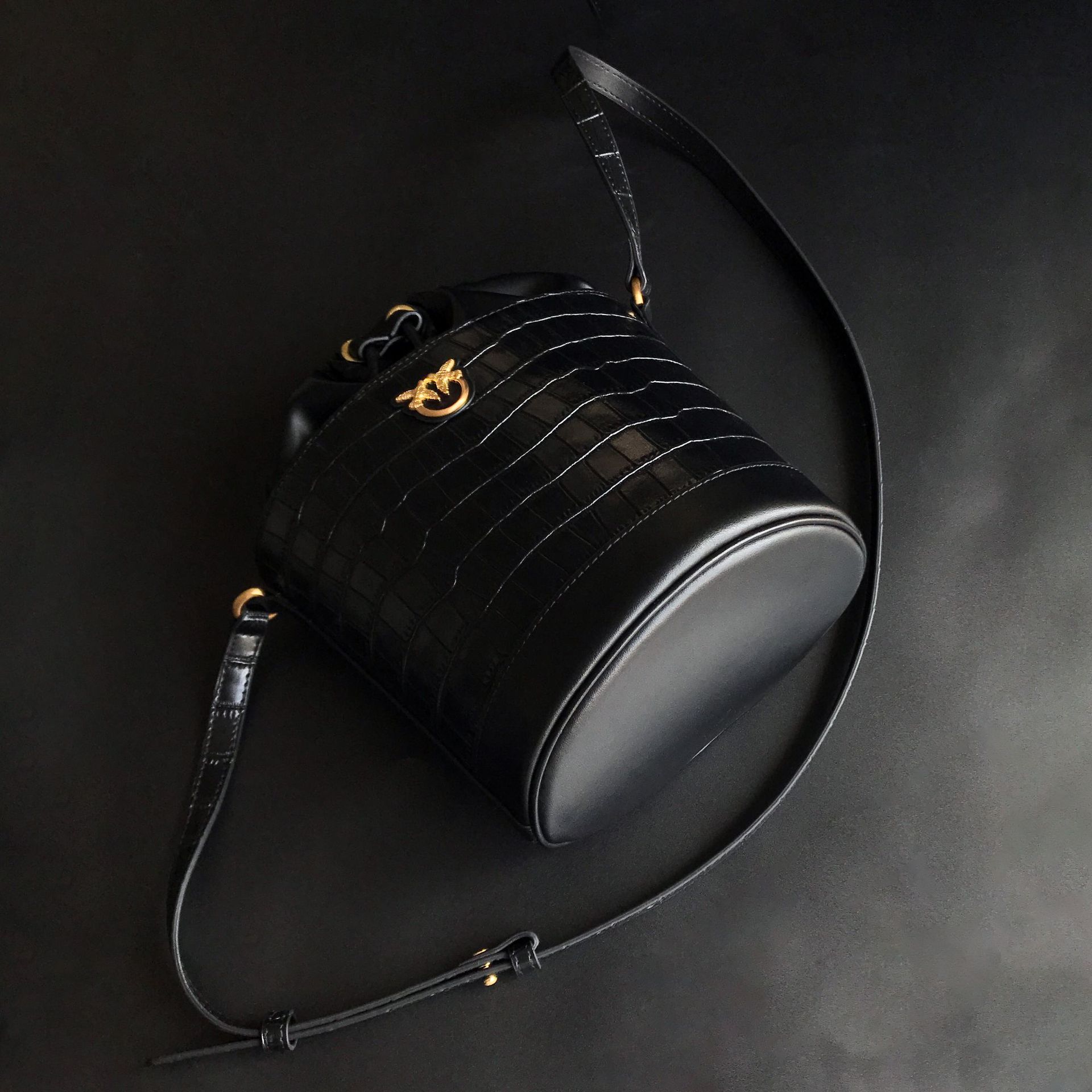New Bucket Bag, Versatile Shou - مراجعة Luxury Bags That Are Affordable وسعره