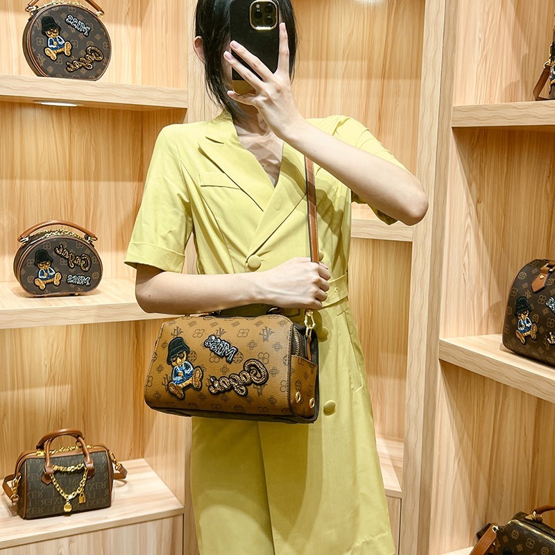 Light luxury brand women's han - مراجعة Luxury Bags Trend 2025 وسعره