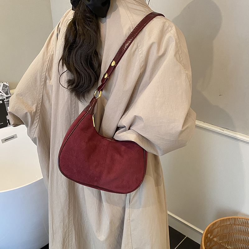 LEFTSIDE Women Small Suede Sho - مراجعة Luxury Bags Trend 2025 وسعره