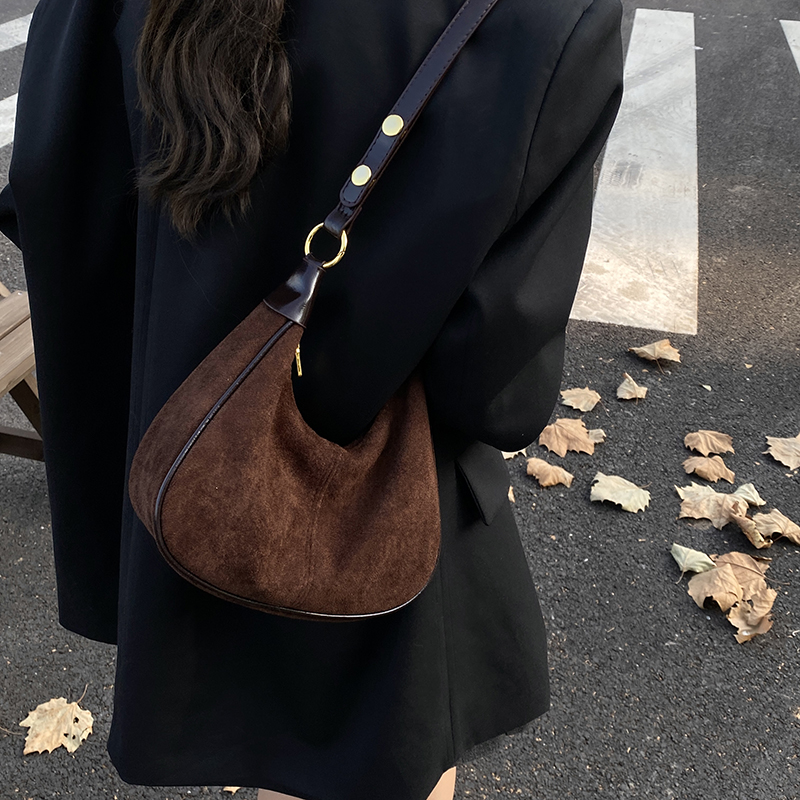 LEFTSIDE Women Small Suede Sho - مراجعة Luxury Bags Trend 2025 وسعره