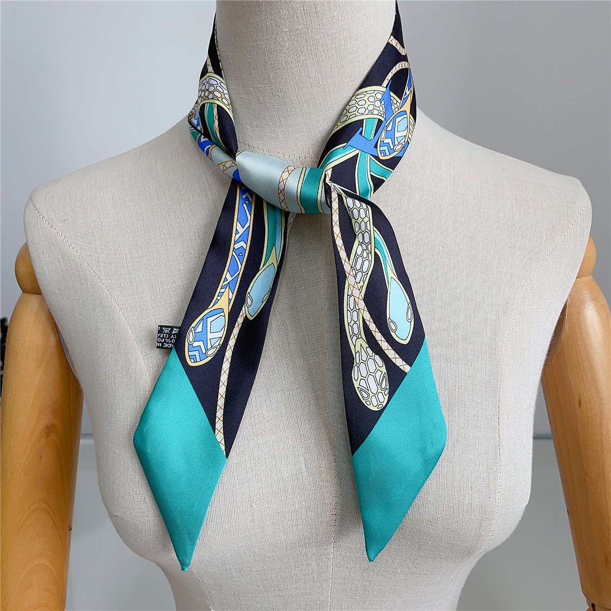 New Brand Design Colored Snake - مراجعة Luxury Bags Online وسعره