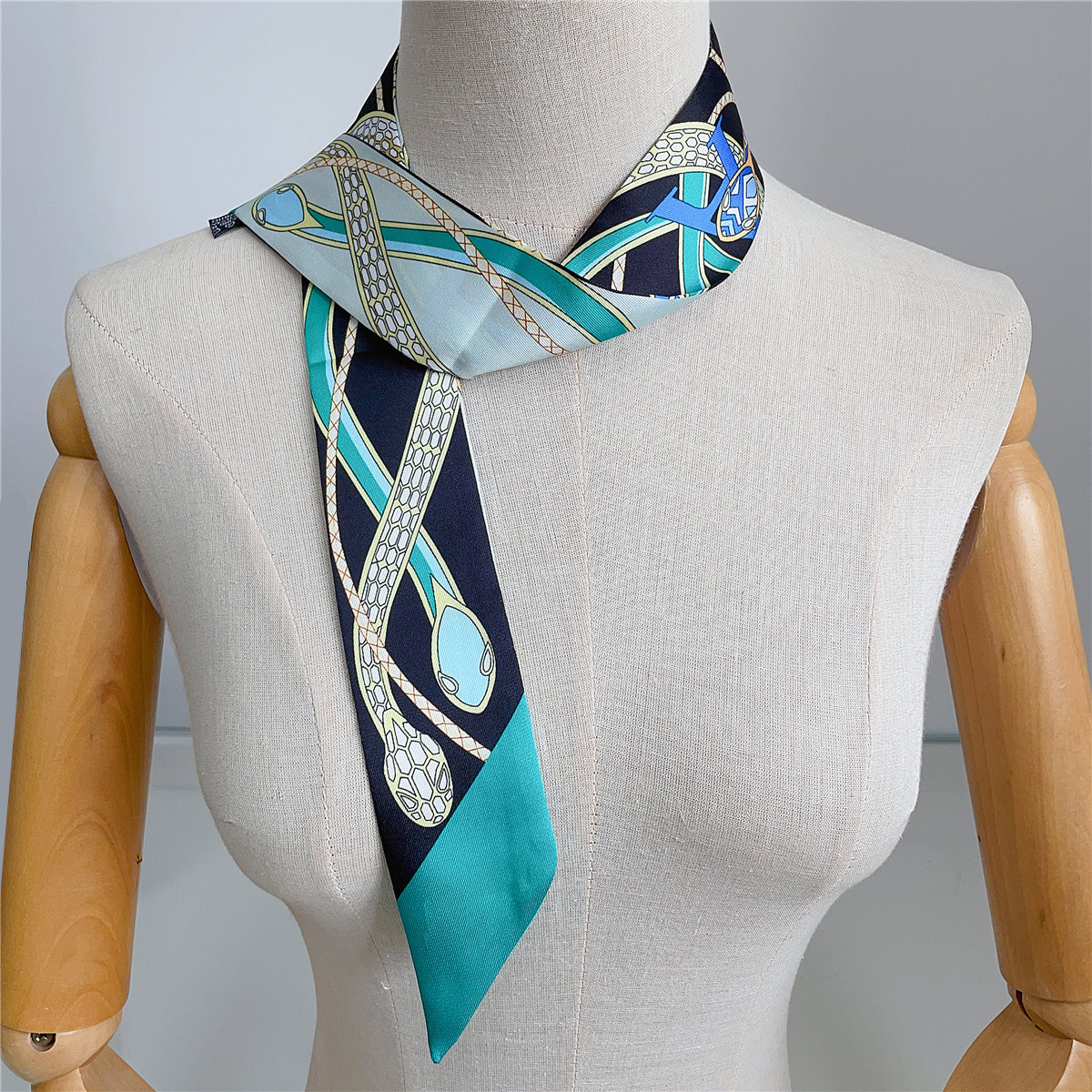 New Brand Design Colored Snake - مراجعة Luxury Bags Online وسعره