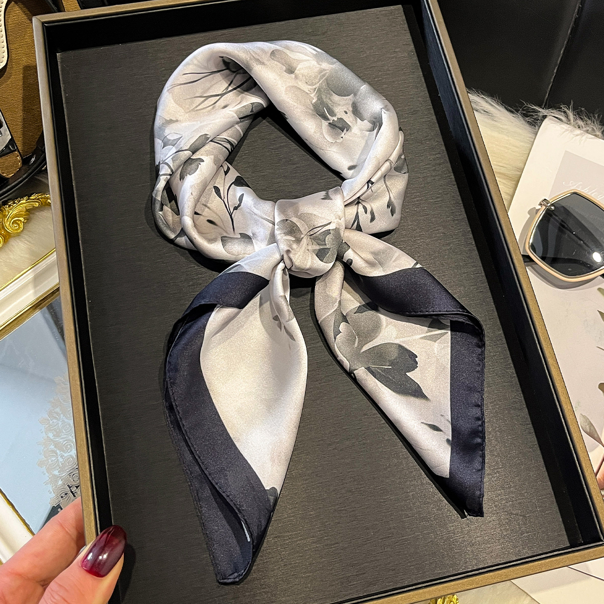 Luxury New Printed Scarves Wom - مراجعة Luxury Bags In China Wholesale وسعره