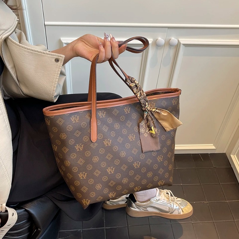 Best Superstar Show Diaper Bag - مراجعة Luxury Bags Best وسعره