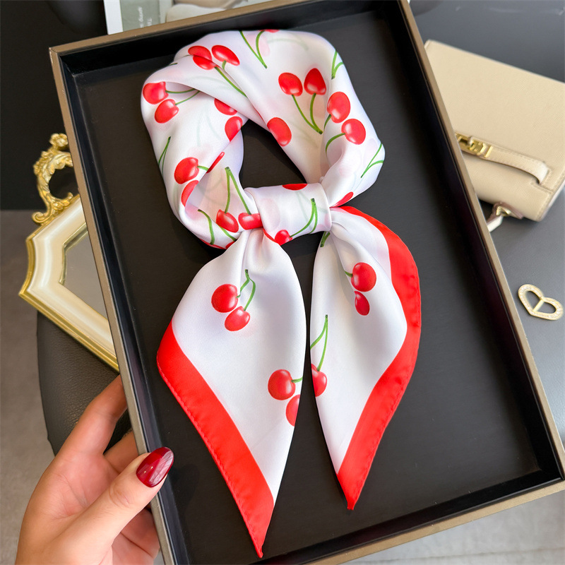 Luxury Square Satin Scarf Wome - مراجعة Luxury Bags Online وسعره