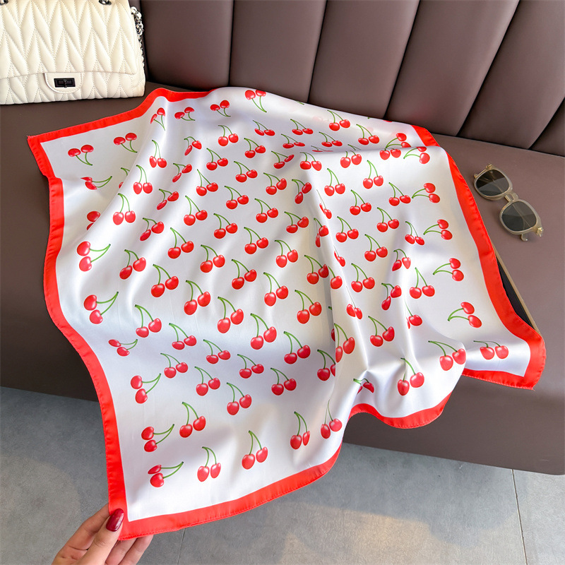 Luxury Square Satin Scarf Wome - مراجعة Luxury Bags Online وسعره